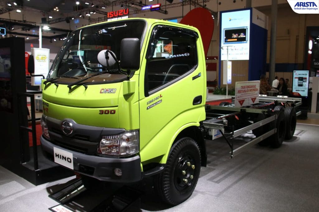 truck hino