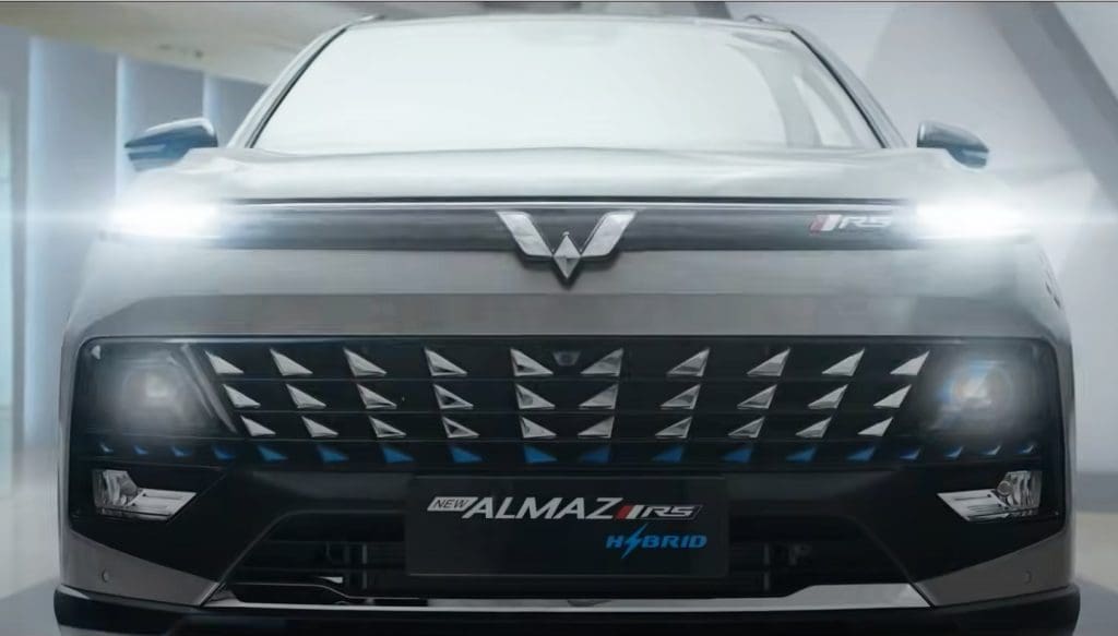 Mobil Hybrid untuk Anak Muda