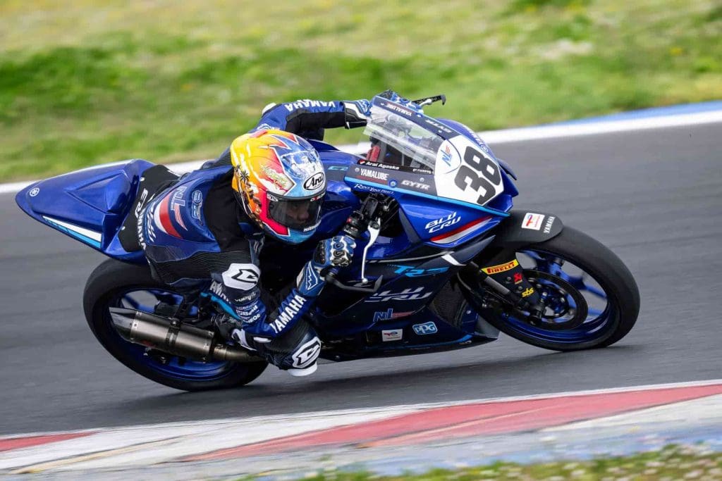 Arai Agaska Debut R3 BLU CRU World Cup