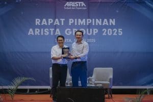 rapat pimpinan arista