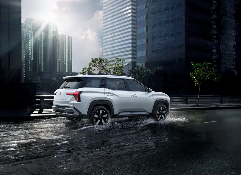 mobil keluarga mitsubishi destinator